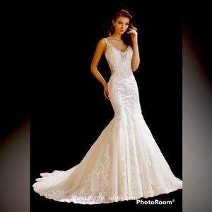 New David Tutera wedding gown